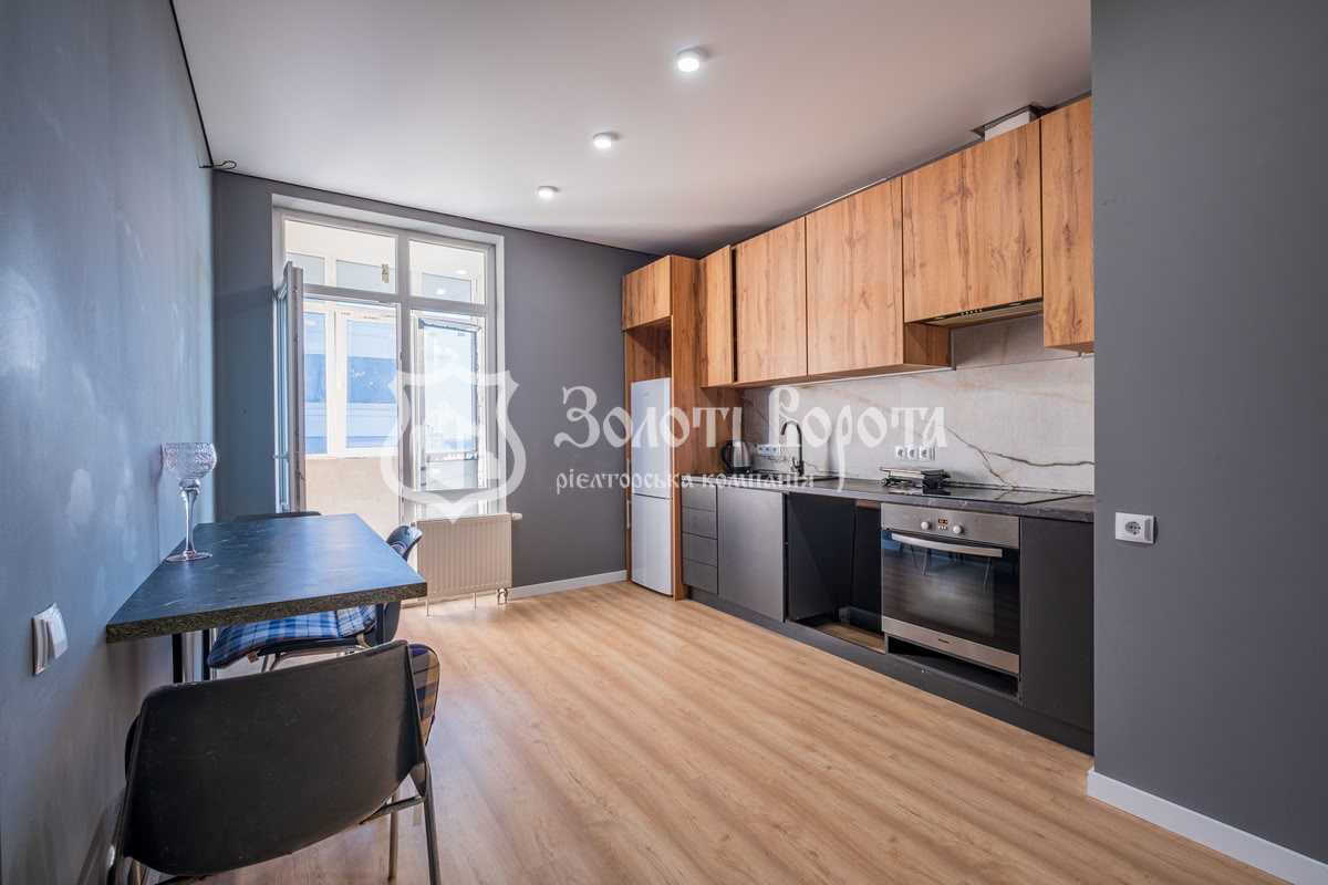 Продажа 3-комнатной квартиры 99.2 м², Соборная ул., 18