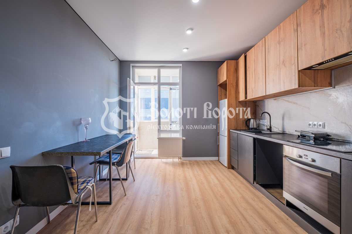 Продажа 3-комнатной квартиры 99.2 м², Соборная ул., 18