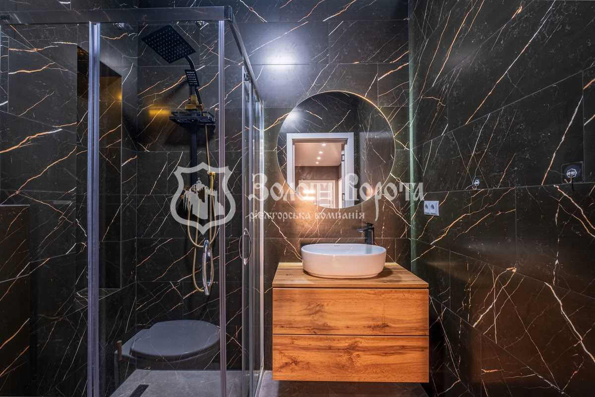 Продажа 3-комнатной квартиры 99.2 м², Соборная ул., 18
