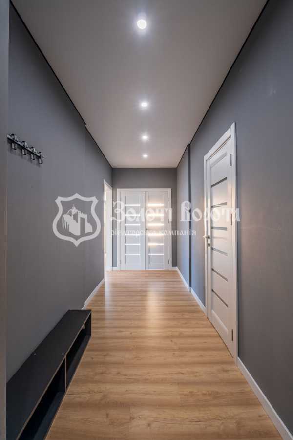 Продажа 3-комнатной квартиры 99.2 м², Соборная ул., 18