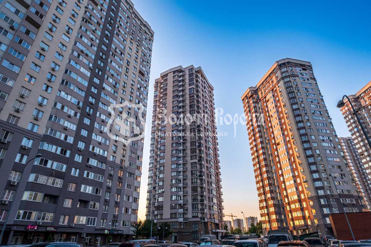 Продажа 3-комнатной квартиры 99.2 м², Соборная ул., 18