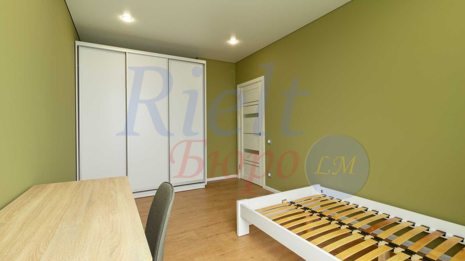 Оренда 3-кімнатної квартири 84 м², Олександра Олеся вул., 5А