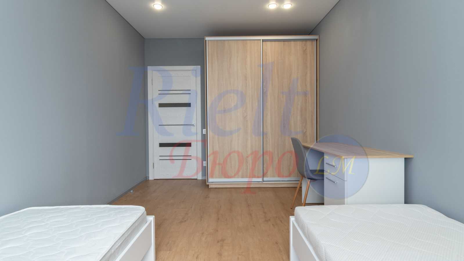 Оренда 2-кімнатної квартири 70 м², Олександра Олеся вул., 5а