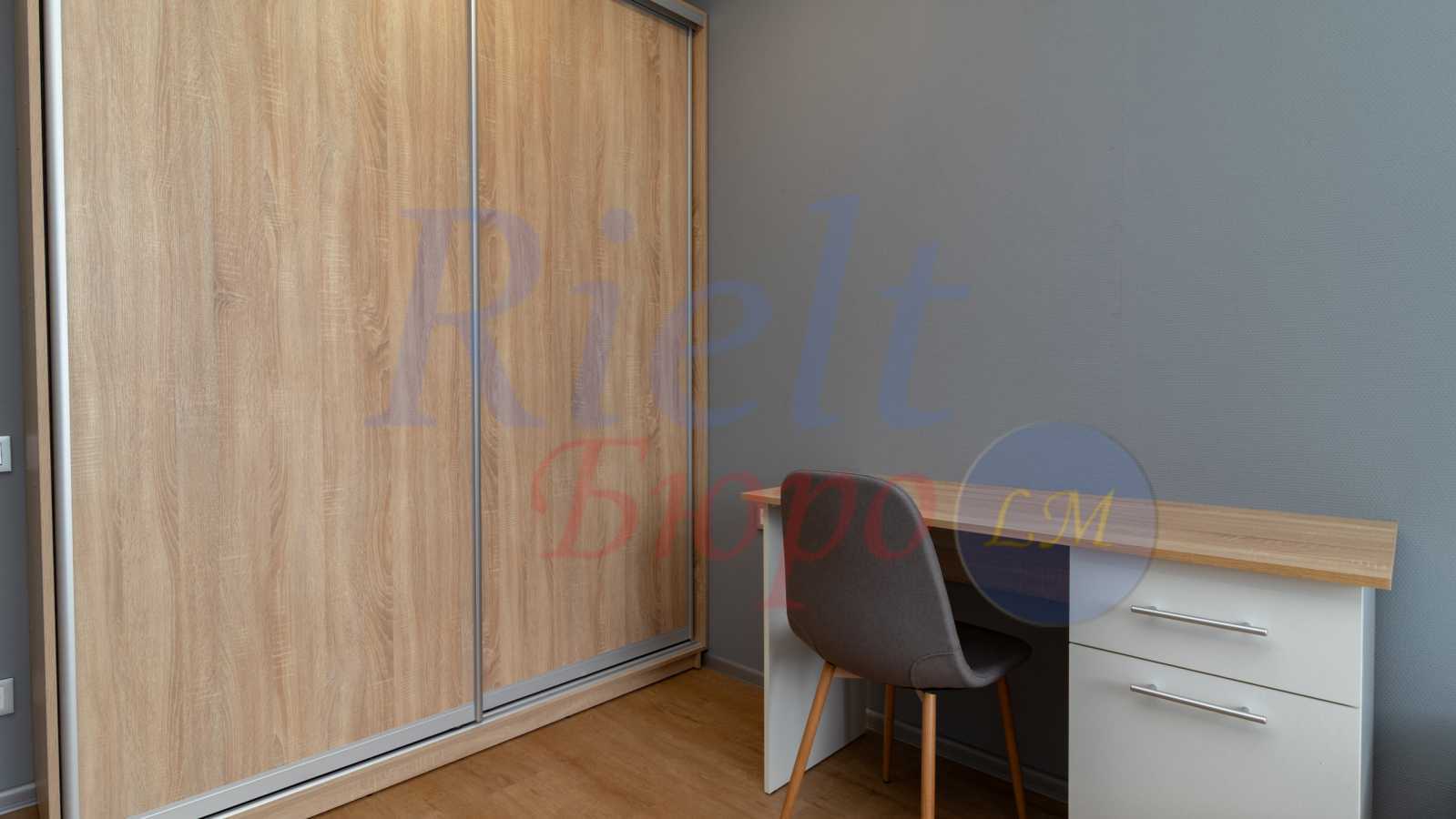 Оренда 2-кімнатної квартири 70 м², Олександра Олеся вул., 5а