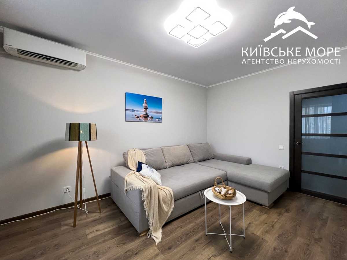 Продаж 1-кімнатної квартири 48 м², Воскресенська вул., 18А