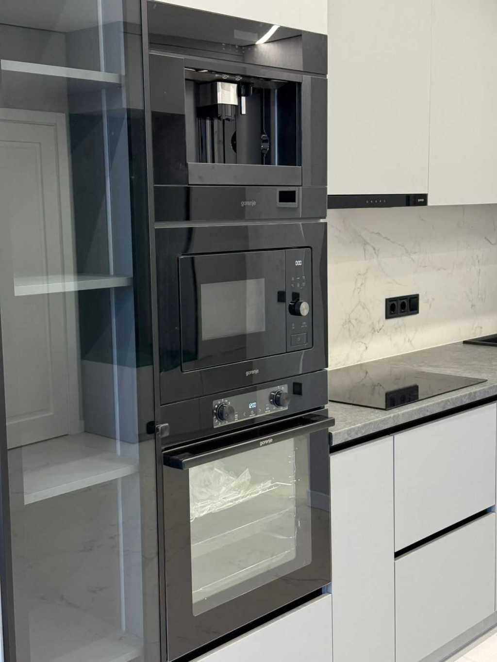 Продаж 1-кімнатної квартири 44 м², Олександра Олеся вул., 9а