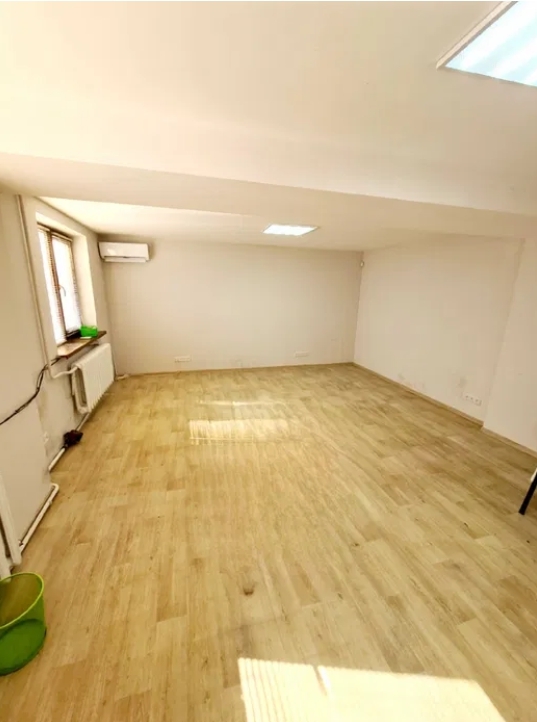Аренда помещения свободного назначения 140 м², Довженко ул.