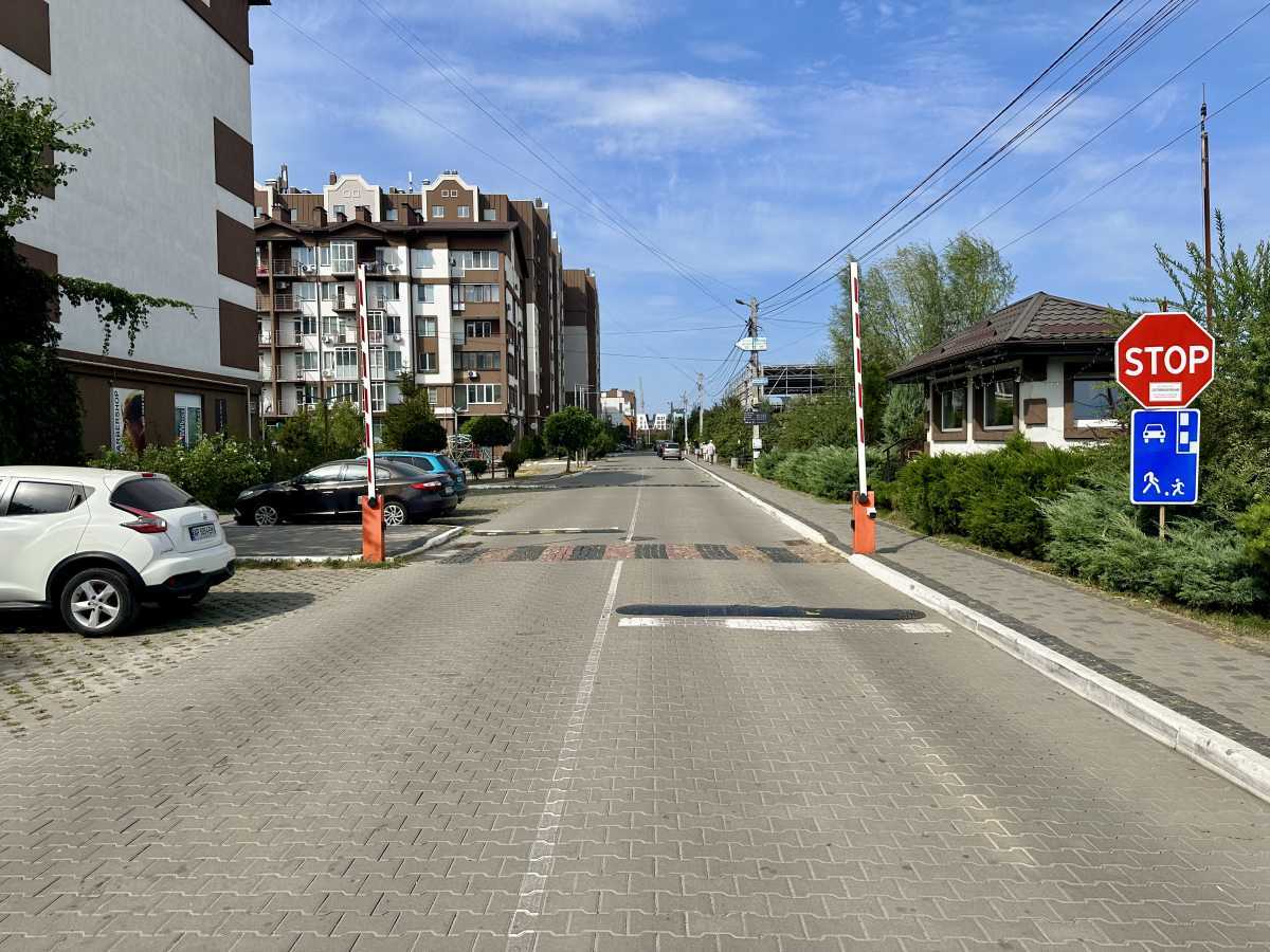 Продажа 1-комнатной квартиры 38 м², Каденюка Леонида, 22