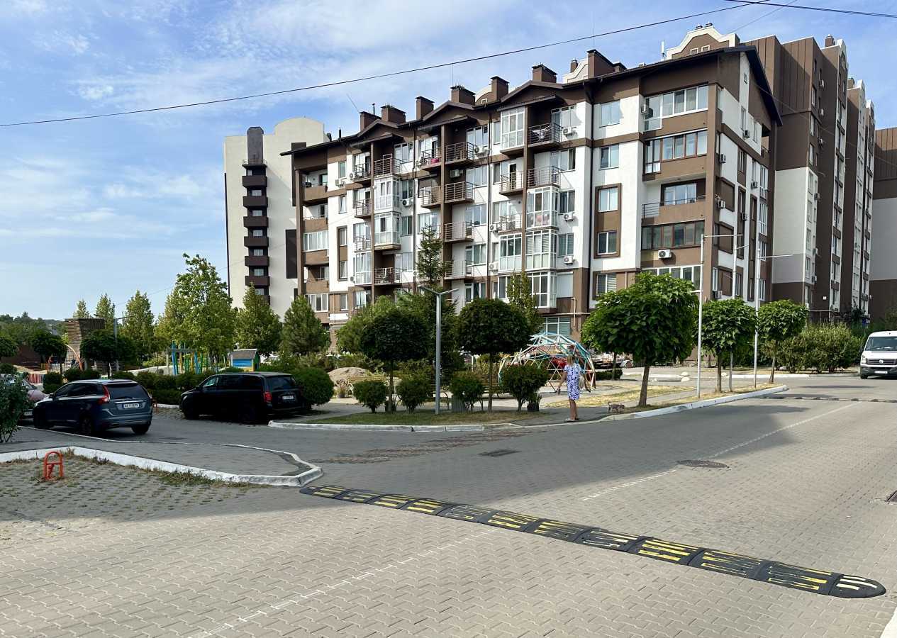 Продажа 1-комнатной квартиры 38 м², Каденюка Леонида, 22