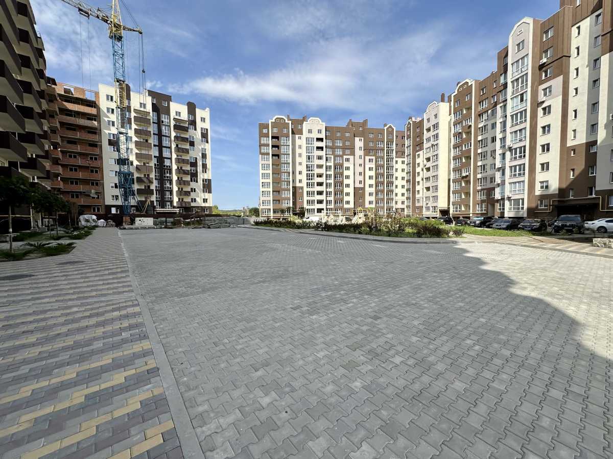Продажа 1-комнатной квартиры 38 м², Каденюка Леонида, 22