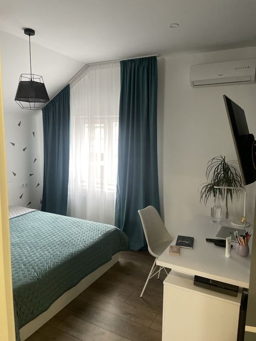 Продаж будинку 200 м²