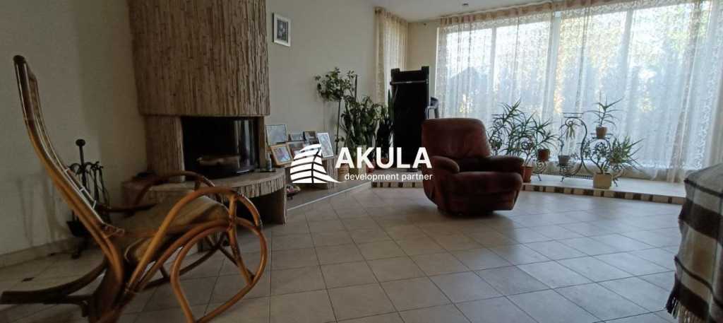 Продажа дома 337 м², Інженерна