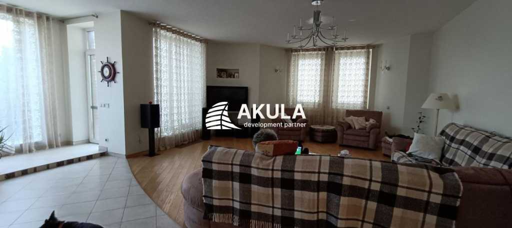 Продажа дома 337 м², Інженерна