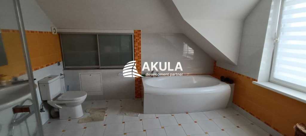 Продажа дома 337 м², Інженерна