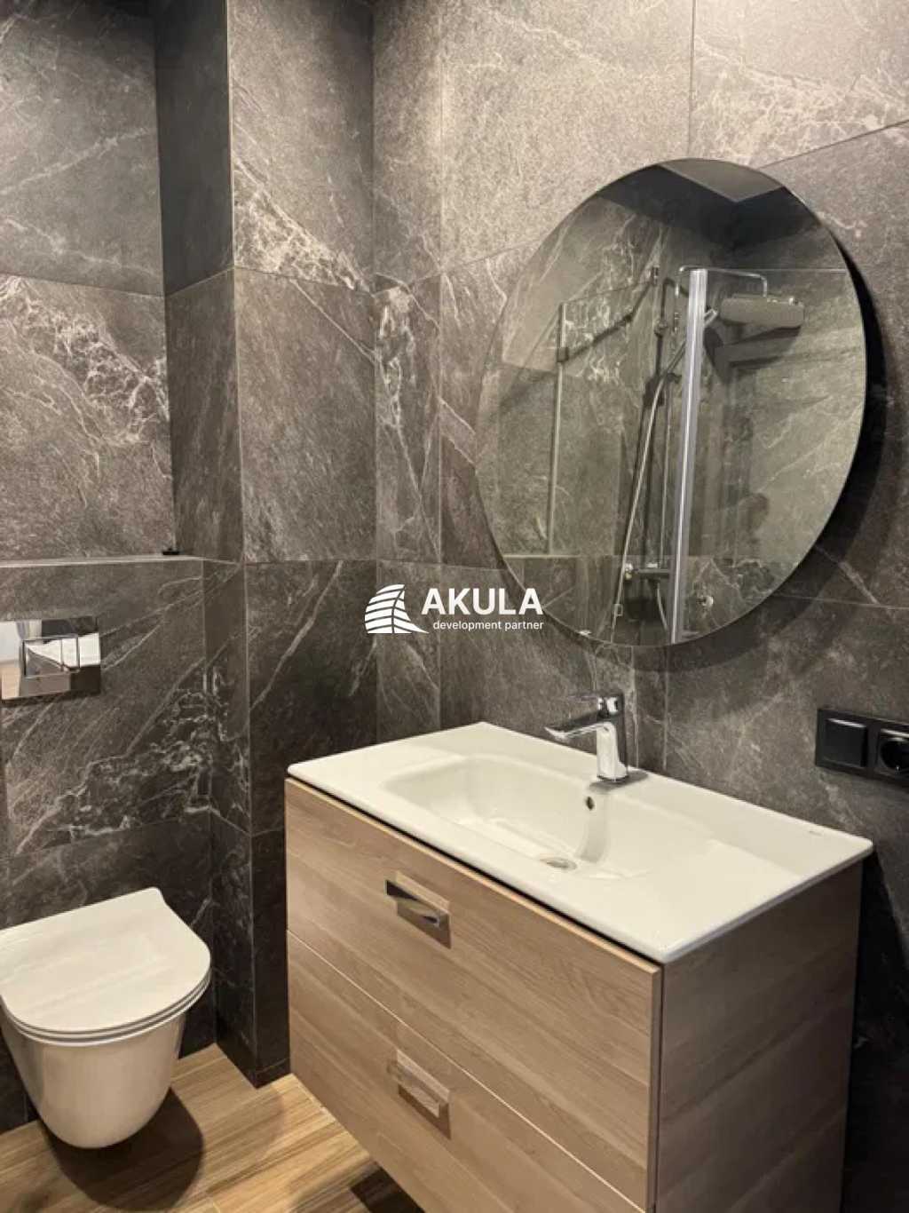 Продажа 1-комнатной квартиры 45 м², Радистов ул.