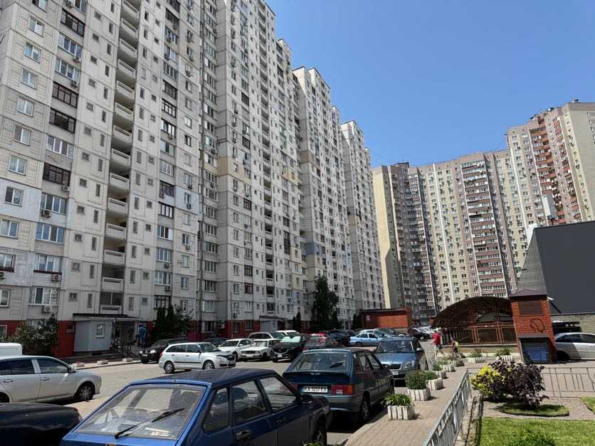 Продажа 2-комнатной квартиры 66 м², Петра Григоренко просп., 18А