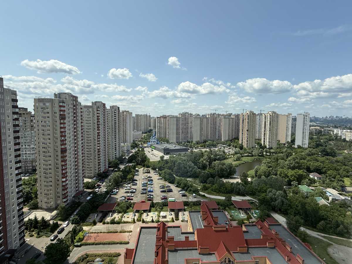 Продажа 2-комнатной квартиры 66 м², Петра Григоренко просп., 18А