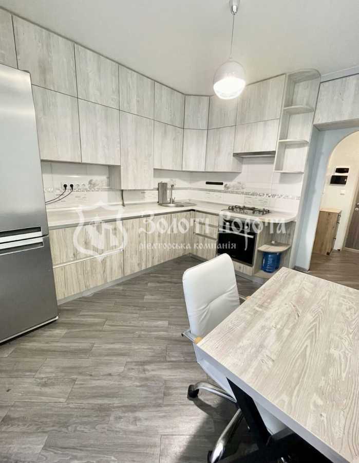 Продажа 1-комнатной квартиры 36.8 м², Соборная ул., 105/6