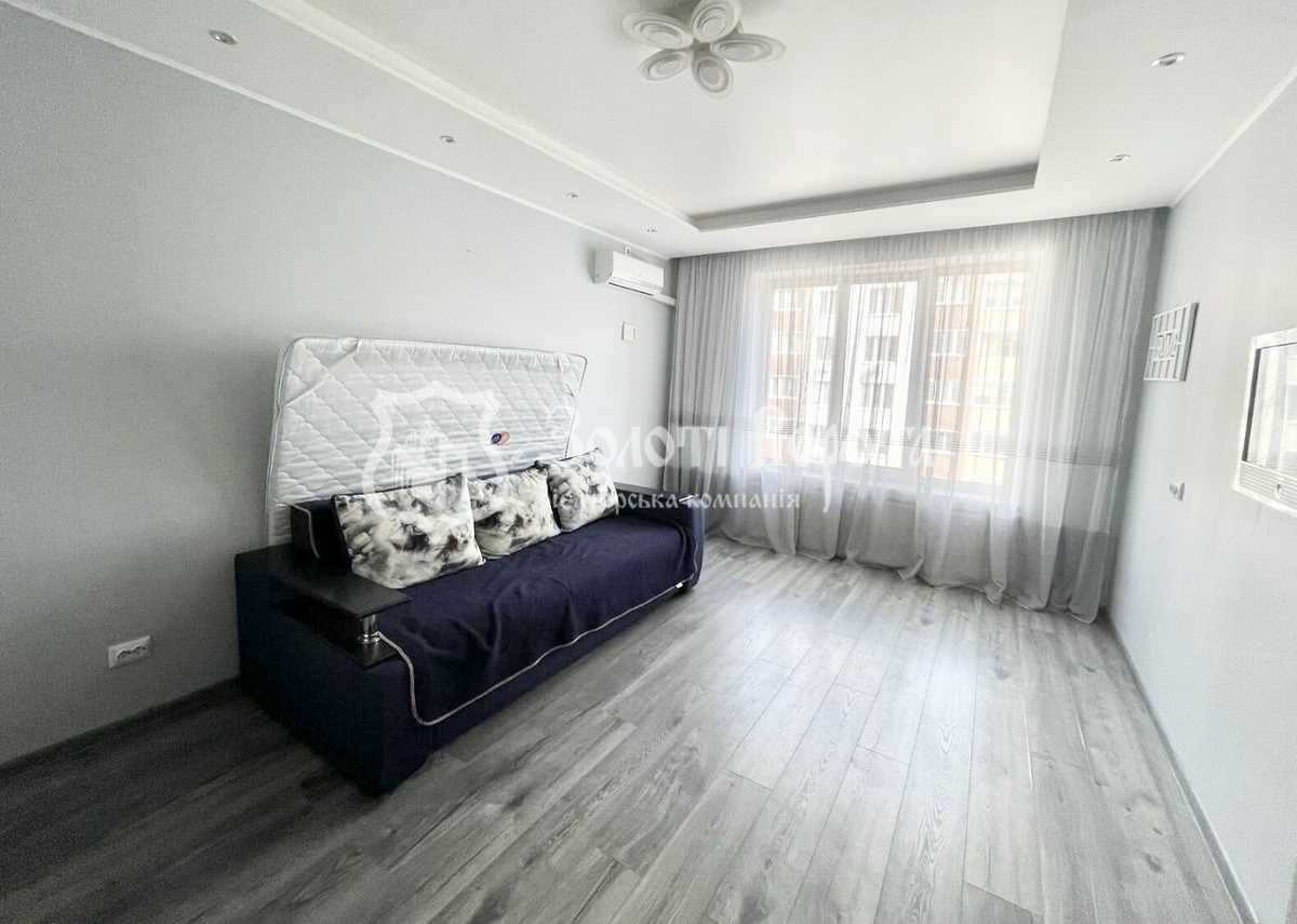 Продажа 1-комнатной квартиры 36.8 м², Соборная ул., 105/6