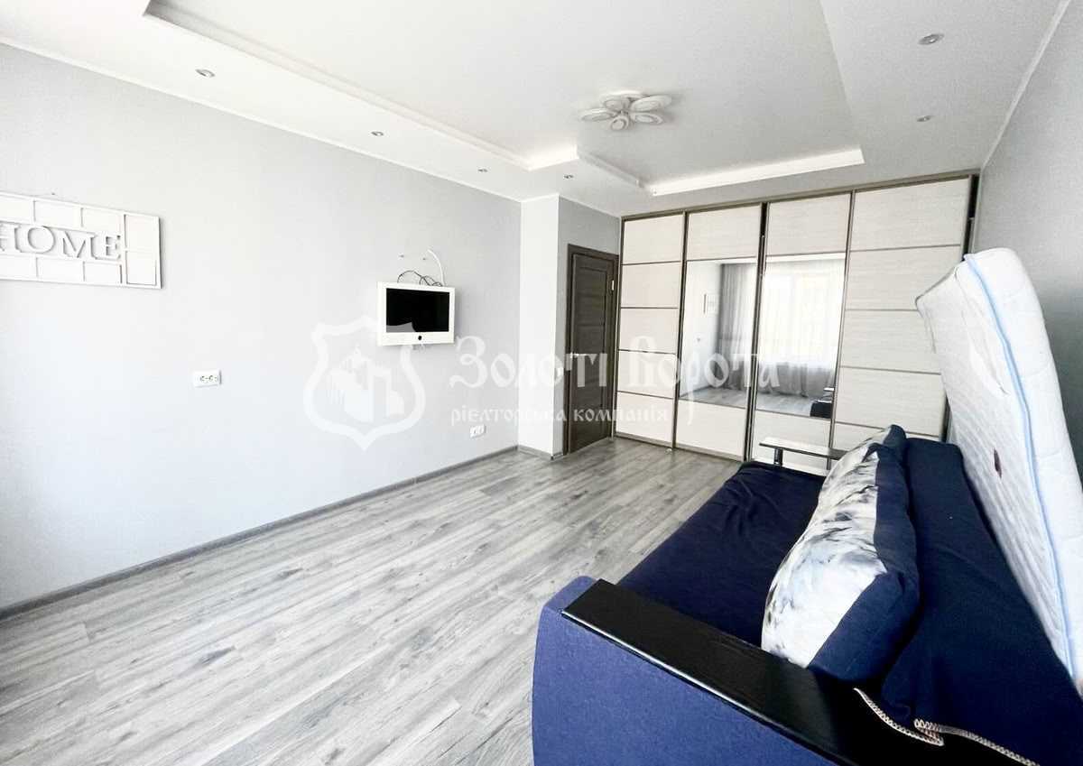 Продажа 1-комнатной квартиры 36.8 м², Соборная ул., 105/6