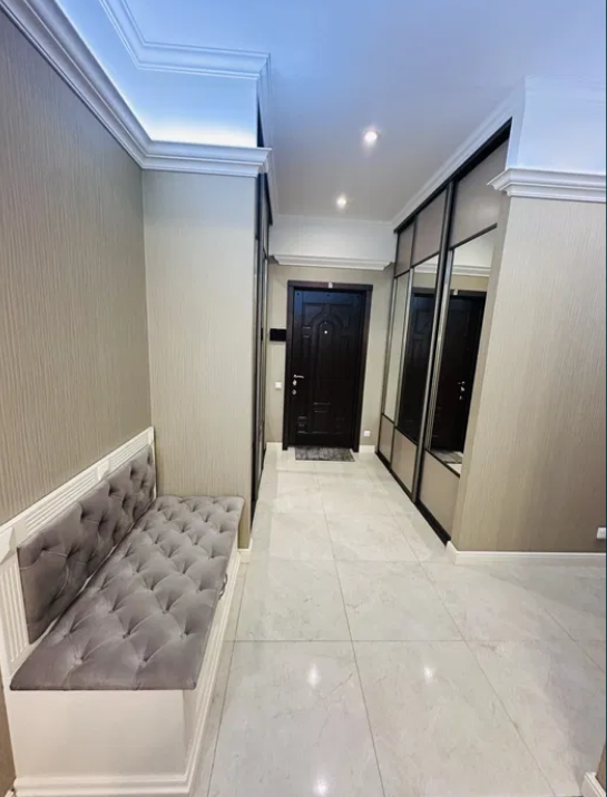 Продажа 3-комнатной квартиры 102 м², Армейская ул.