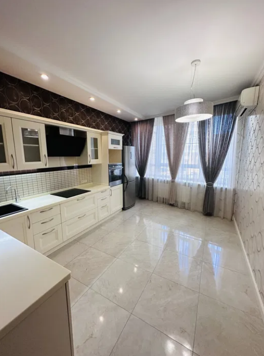 Продажа 3-комнатной квартиры 102 м², Армейская ул.