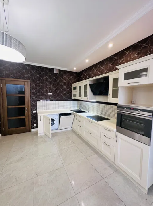 Продажа 3-комнатной квартиры 102 м², Армейская ул.
