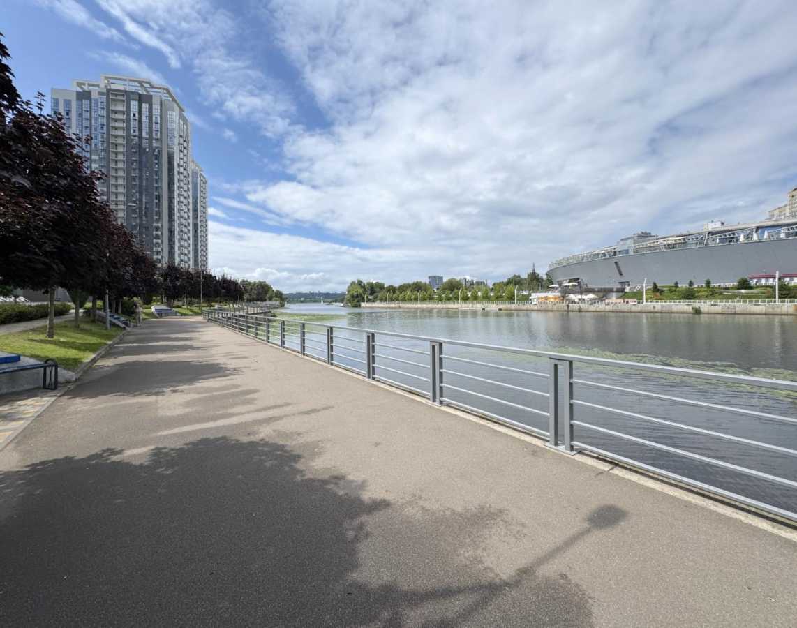 Продажа 3-комнатной квартиры 112 м², Днепровская наб., 14А