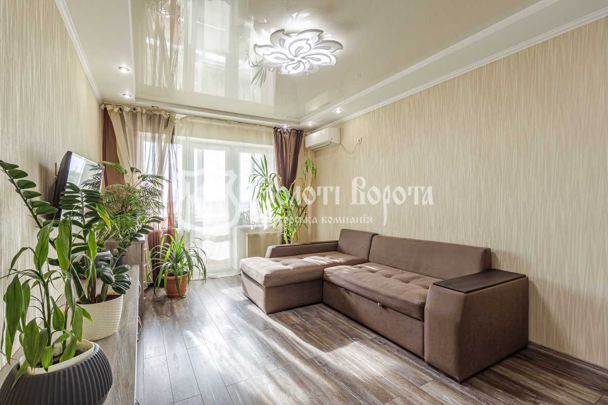 Продаж 2-кімнатної квартири 58.5 м², Дружби вул., 1