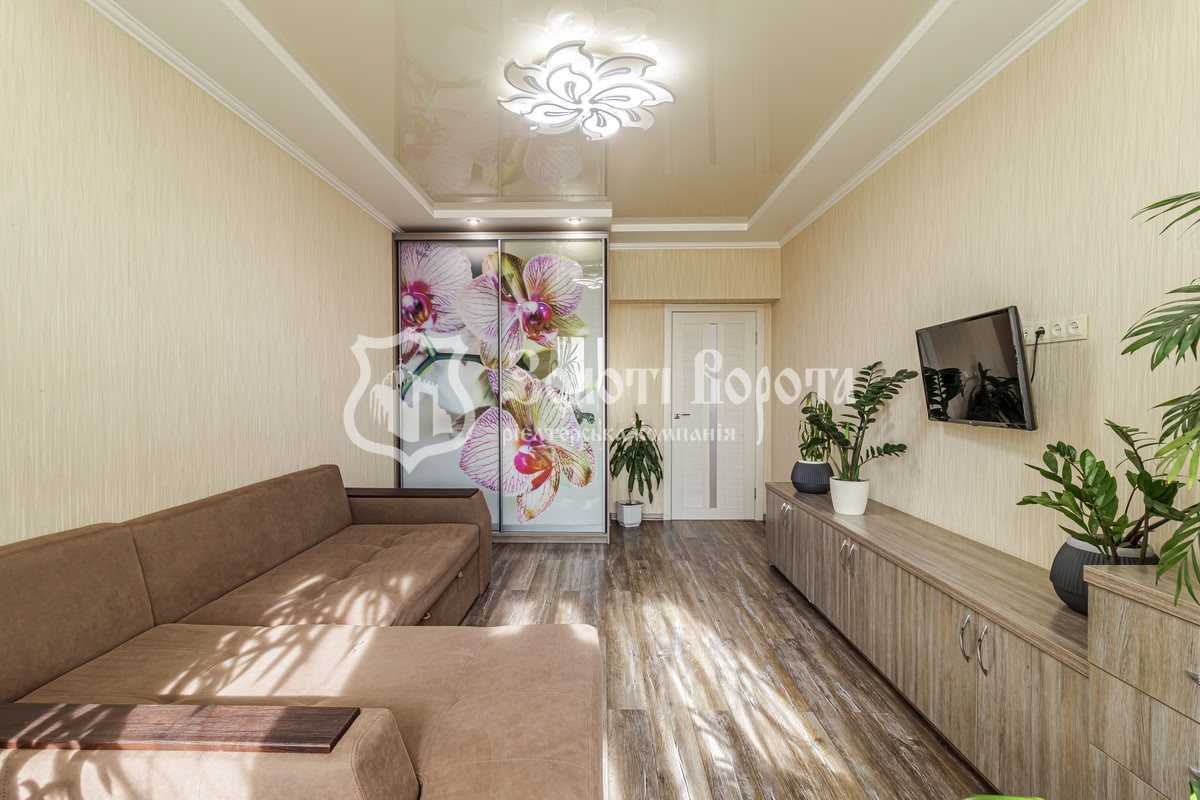 Продаж 2-кімнатної квартири 58.5 м², Дружби вул., 1