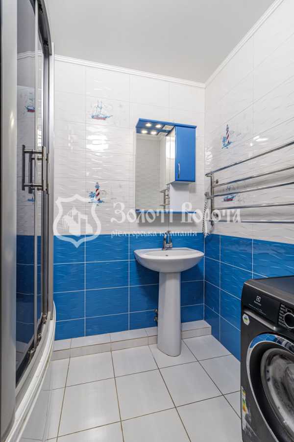 Продаж 2-кімнатної квартири 58.5 м², Дружби вул., 1