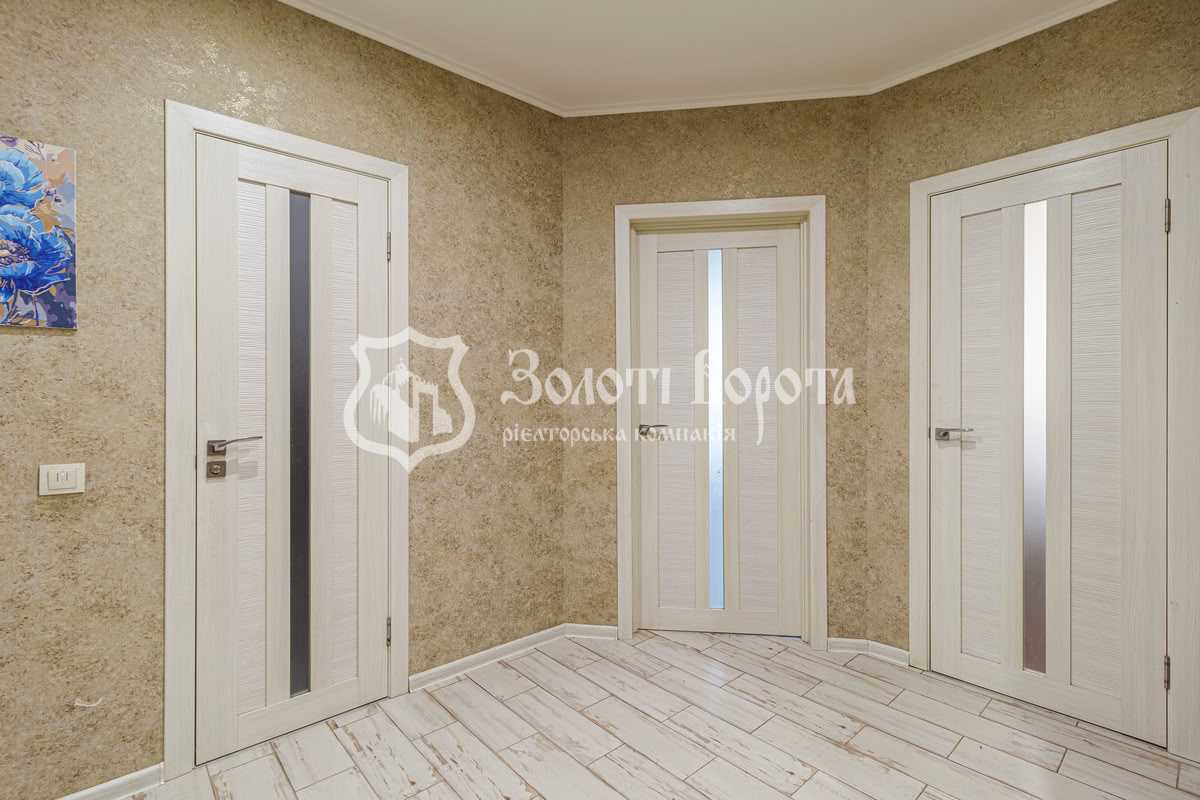 Продаж 2-кімнатної квартири 58.5 м², Дружби вул., 1