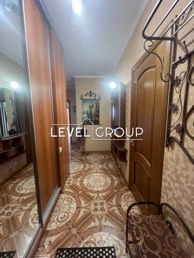 Продажа 2-комнатной квартиры 79 м², Волынская ул., 9А