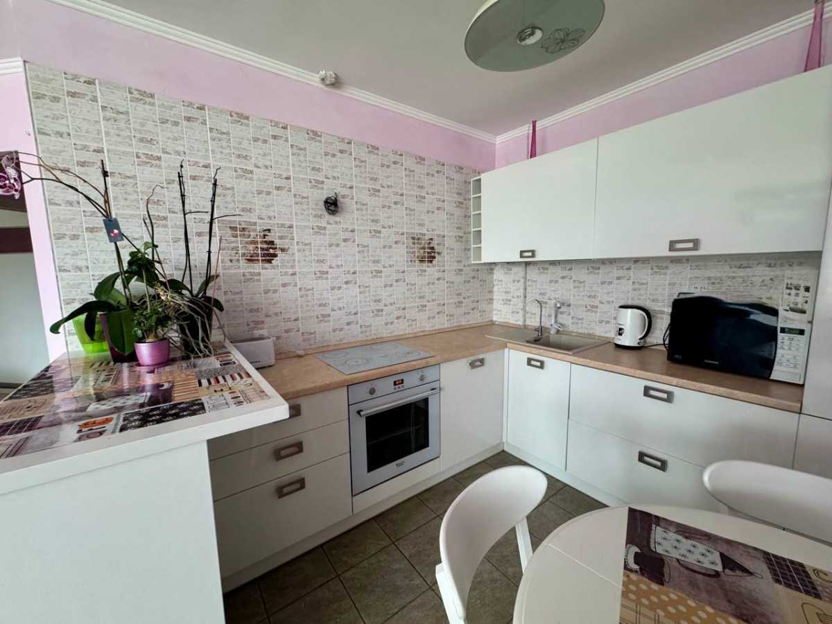 Продаж 1-кімнатної квартири 57 м², Вишгородська вул., 45/7