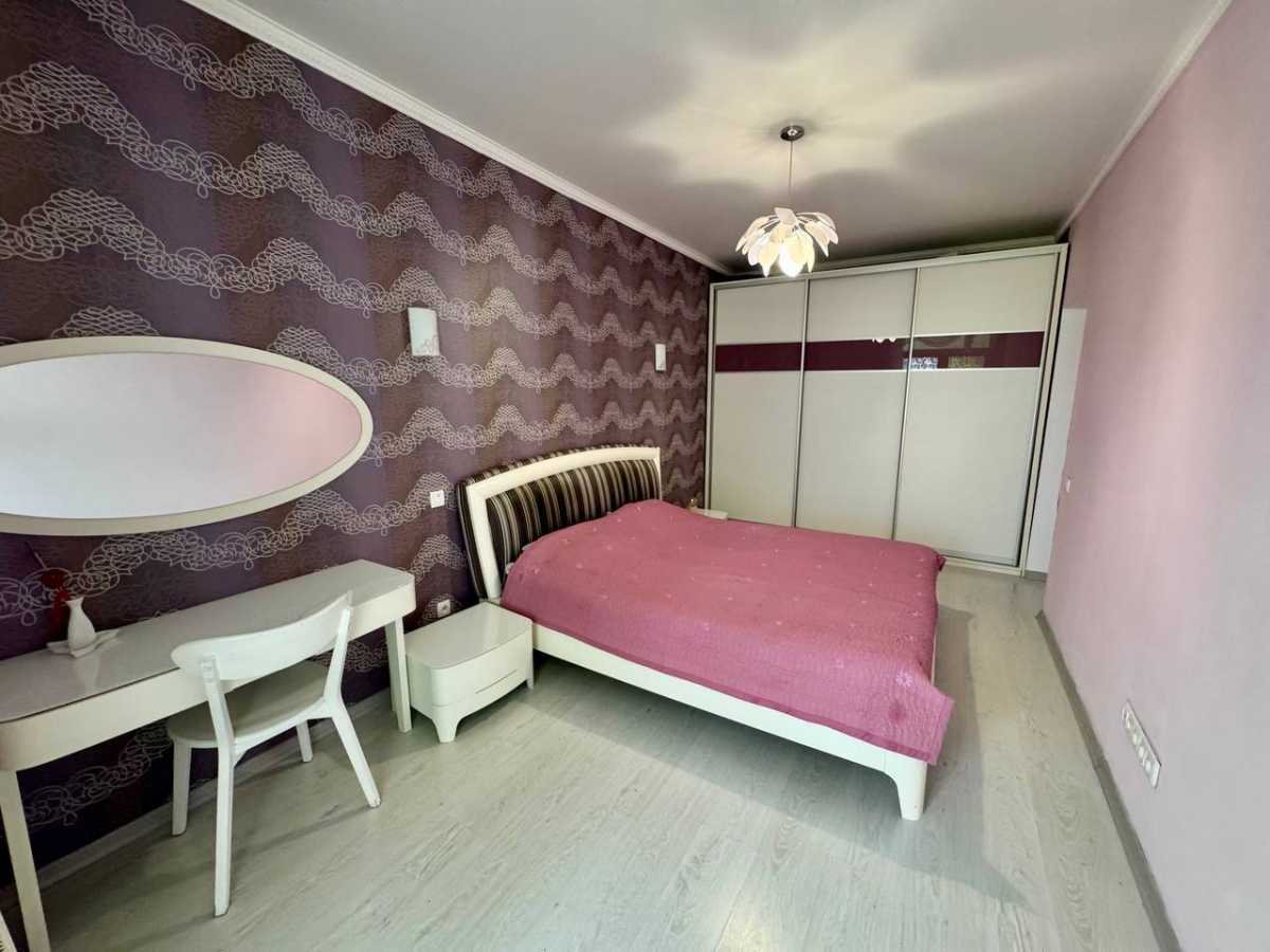 Продаж 1-кімнатної квартири 57 м², Вишгородська вул., 45/7