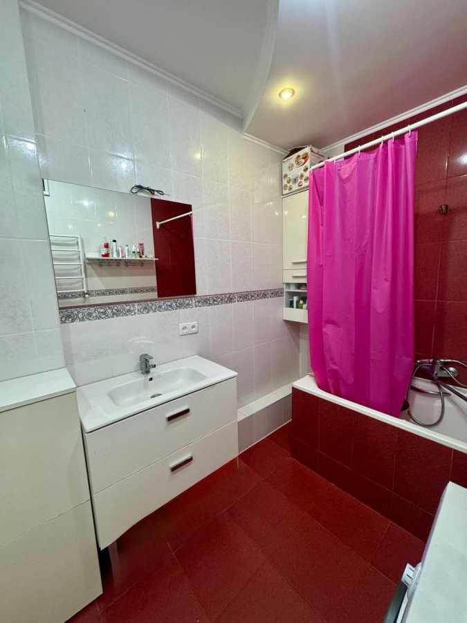 Продаж 1-кімнатної квартири 57 м², Вишгородська вул., 45/7