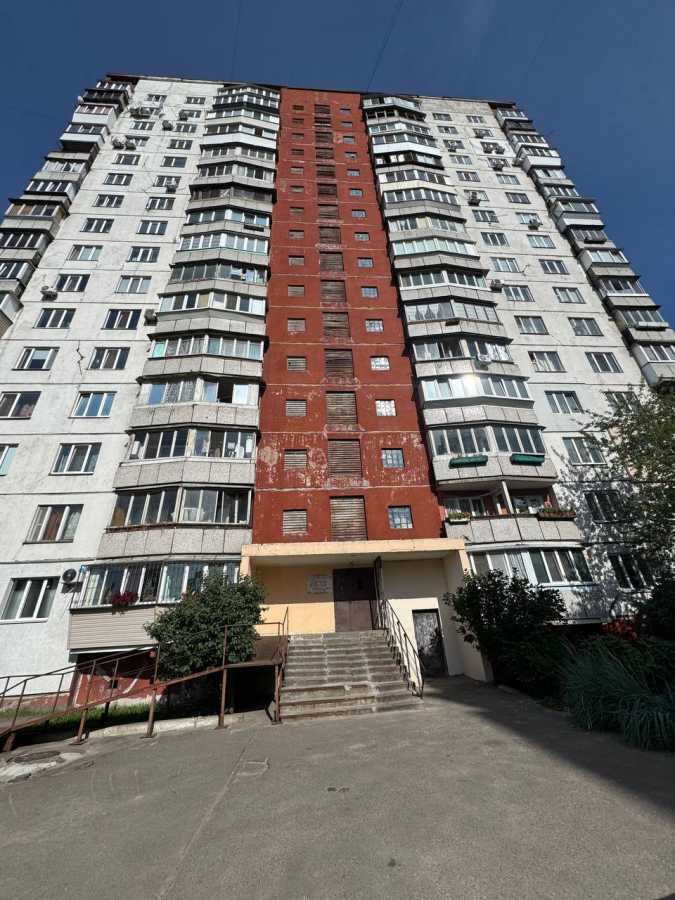 Продажа 1-комнатной квартиры 34 м², Булгакова ул., 15А