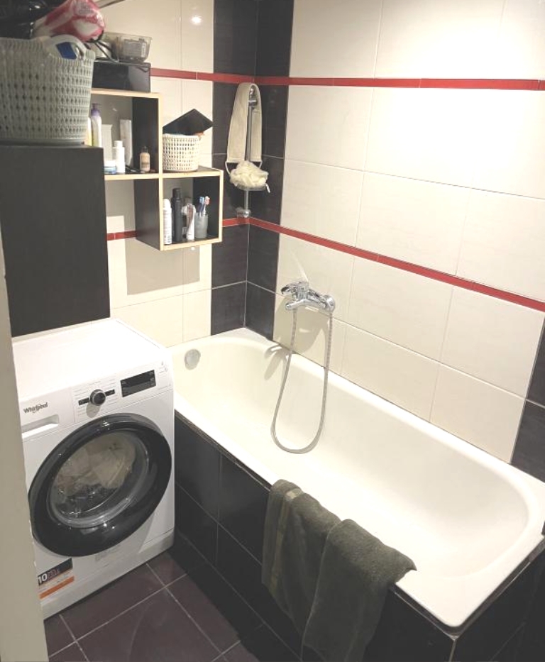Продажа 2-комнатной квартиры 45.2 м², Генерала Бочарова ул.