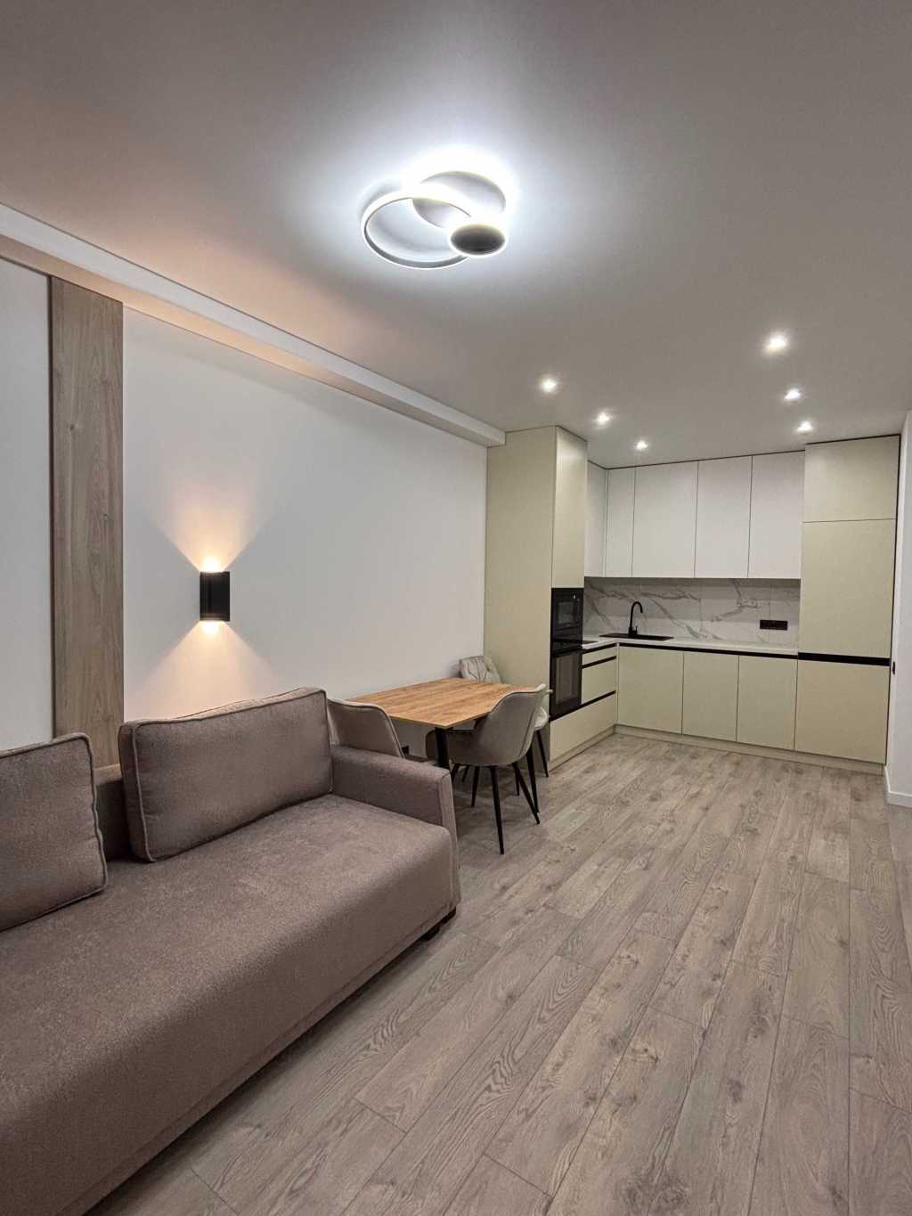 Продаж 1-кімнатної квартири 42 м², Михайла Максимовича вул., 26в