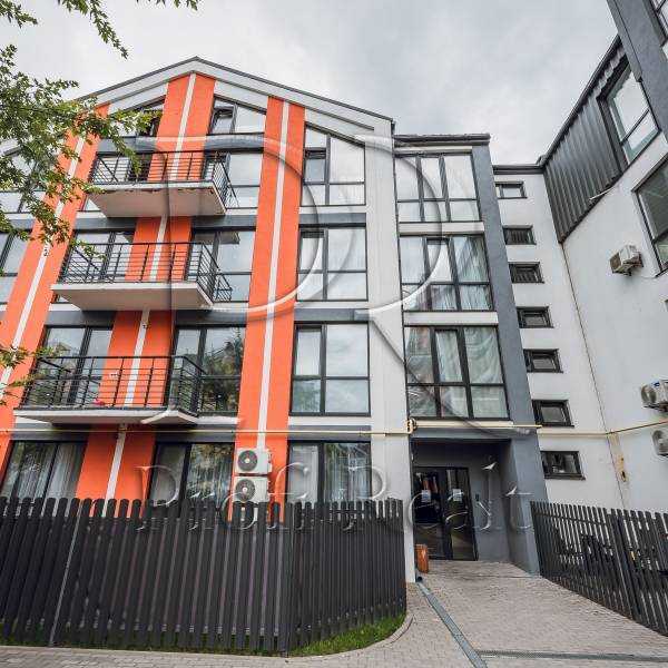 Продаж 3-кімнатної квартири 89 м², Богдана Хмельницького вул., 50