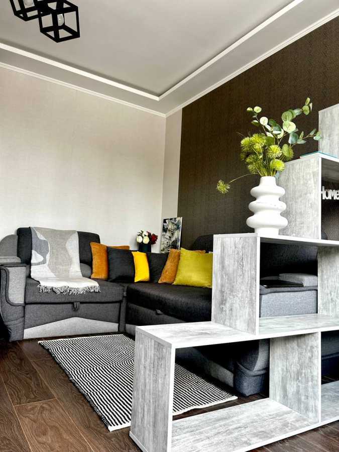 Продаж 2-кімнатної квартири 64 м², Саперно-Слобідська вул., 24