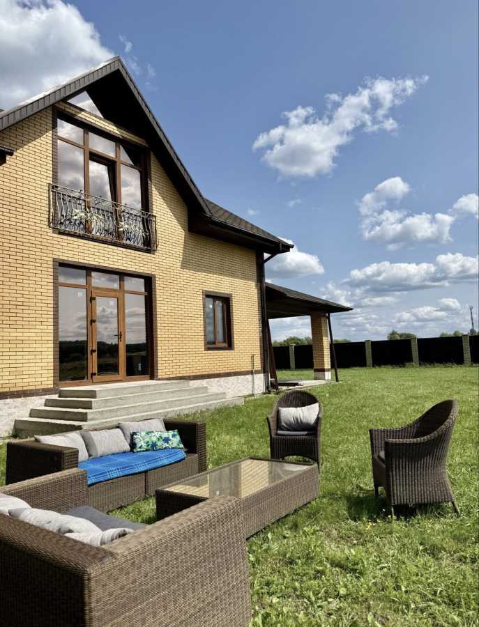 Продаж будинку 285 м², Лісова