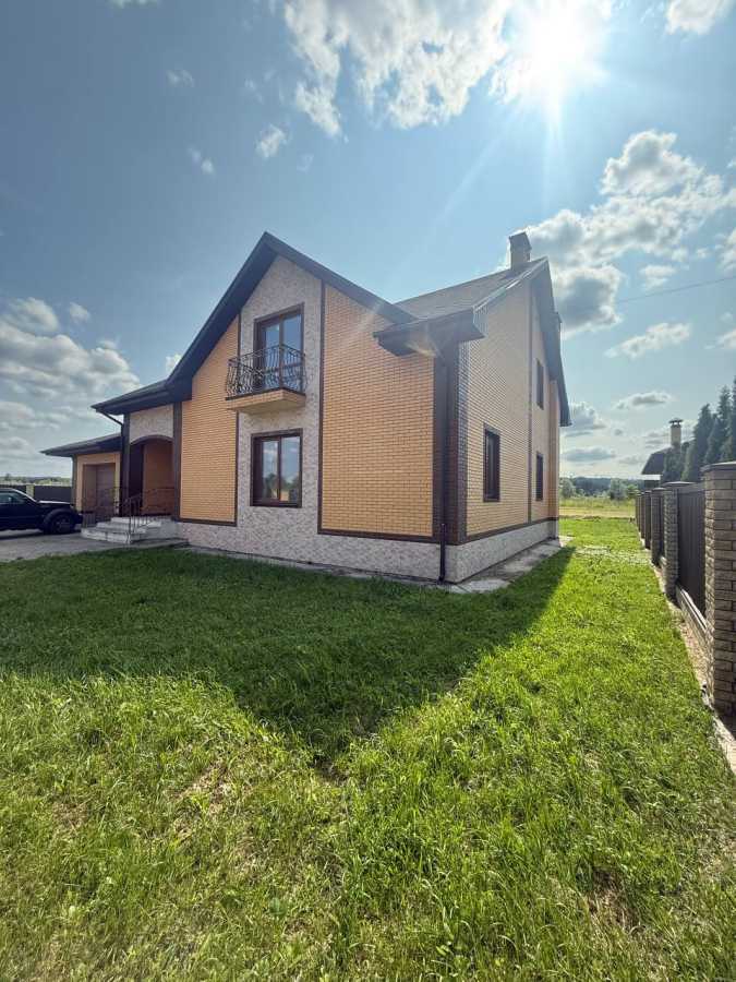 Продаж будинку 285 м², Лісова