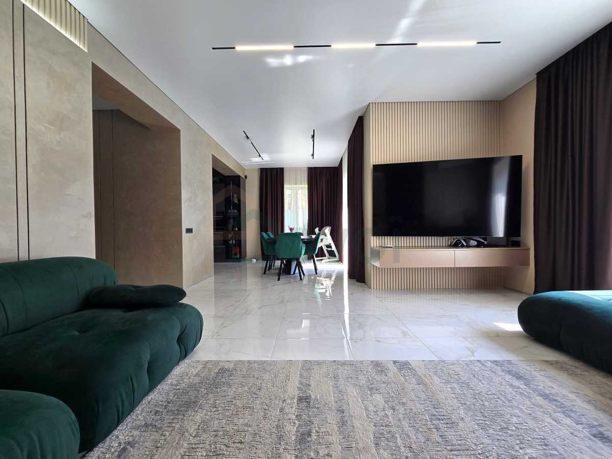 Продажа дома 290 м², Левка Ревуцкого ул., Симиренка