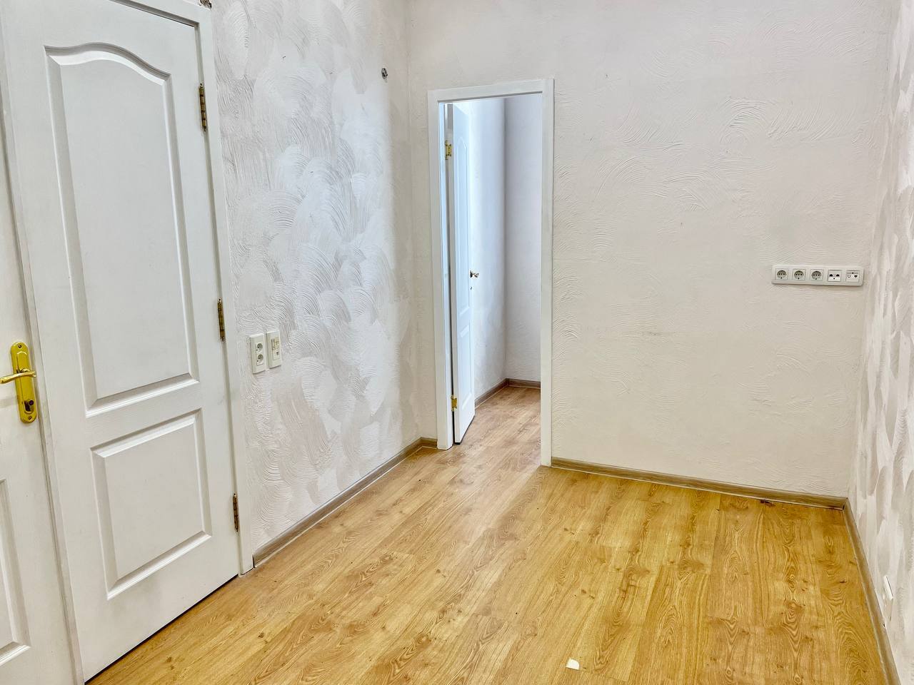 Оренда офісу 72.49 м², Михайлівська вул., 16А