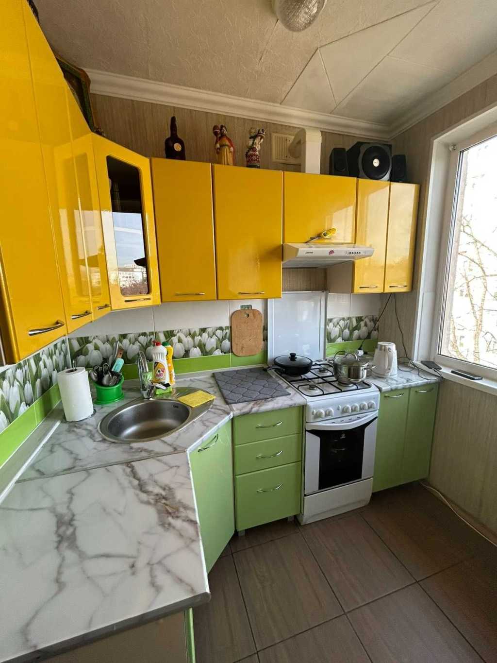 Продаж 3-кімнатної квартири 63 м², В’ячеслава Чорновола вул., 5
