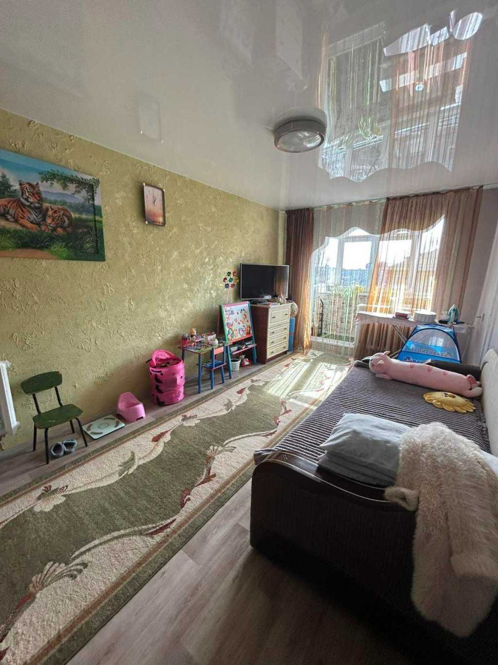 Продаж 3-кімнатної квартири 63 м², В’ячеслава Чорновола вул., 5