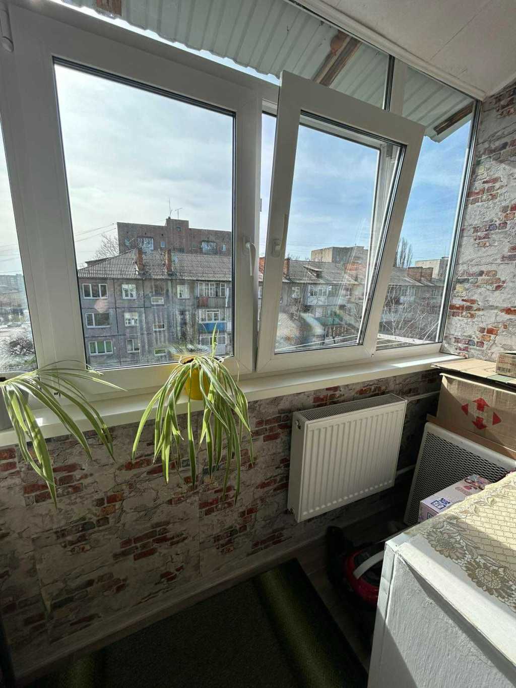 Продаж 3-кімнатної квартири 63 м², В’ячеслава Чорновола вул., 5