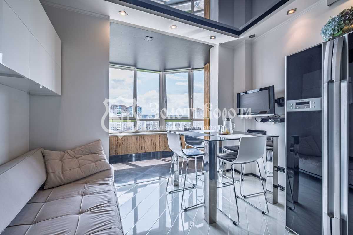 Продажа 1-комнатной квартиры 52 м², Елены Пчилки ул., 2