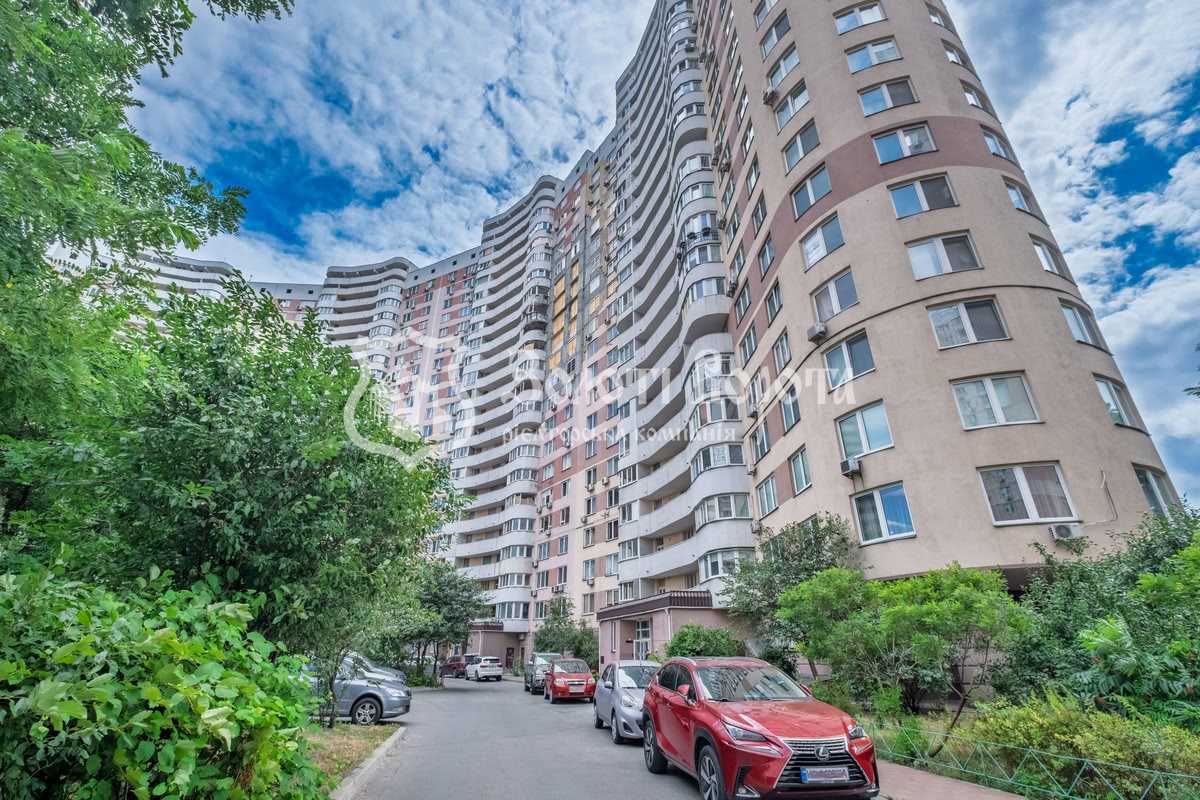 Продажа 1-комнатной квартиры 52 м², Елены Пчилки ул., 2